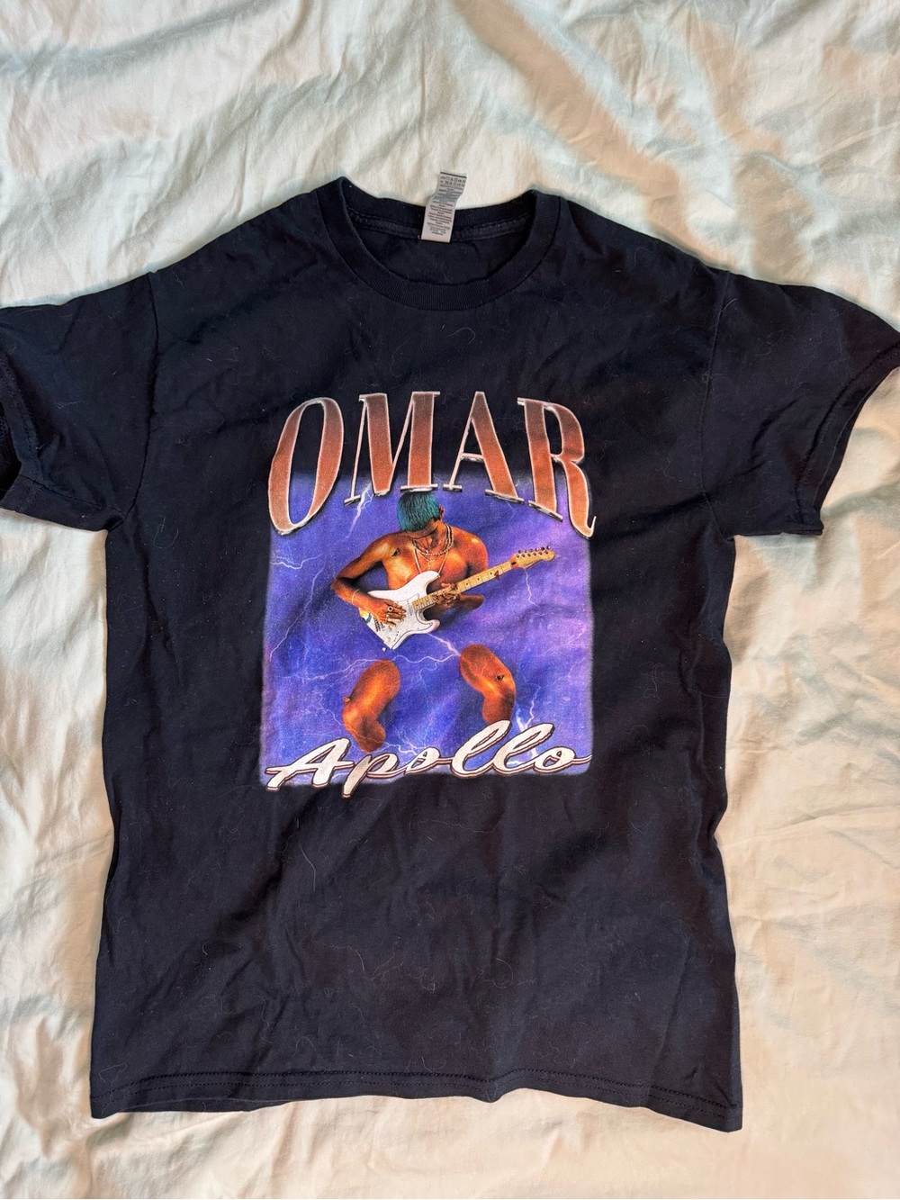 Omar Apollo artist Graphic Tee Size small